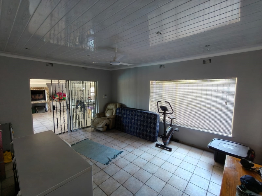 4 Bedroom Property for Sale in Protea Park North West